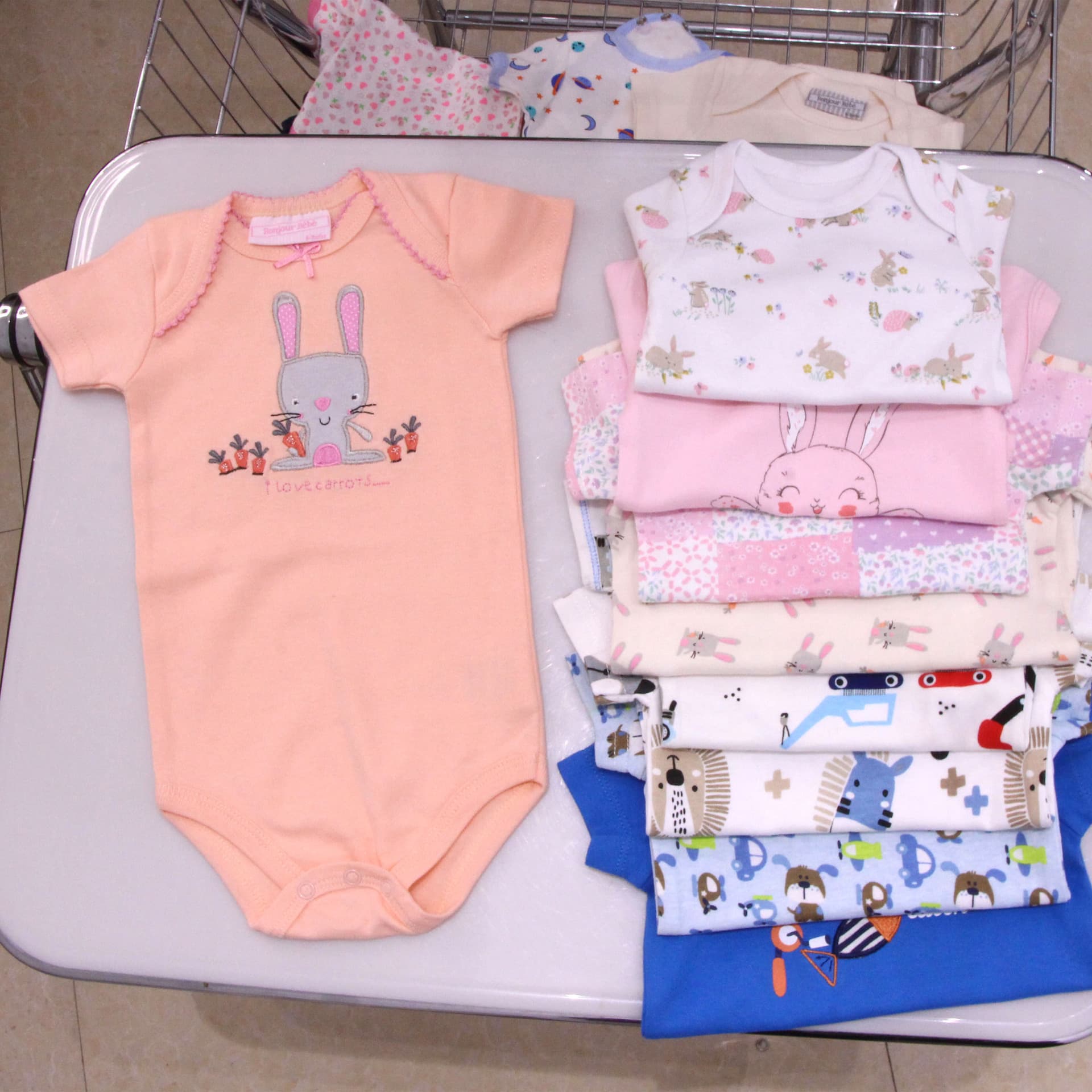 Pure cotton baby hoodies, Category A, newborn baby bottoming short-sleeved triangle bag fart clothes, spring and autumn crawl clothes, versatile and casual