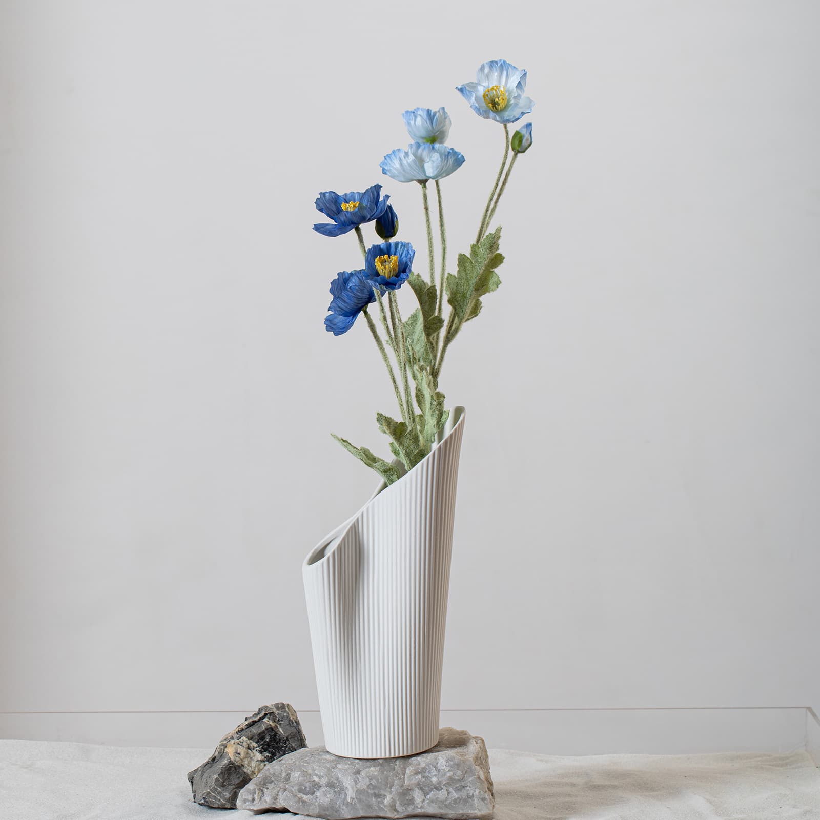 Ceramic vase ornaments, living room flower arrangement, high-end, light luxury, high-end Internet celebrity flowers, dried flowers, creative hydroponic ins style