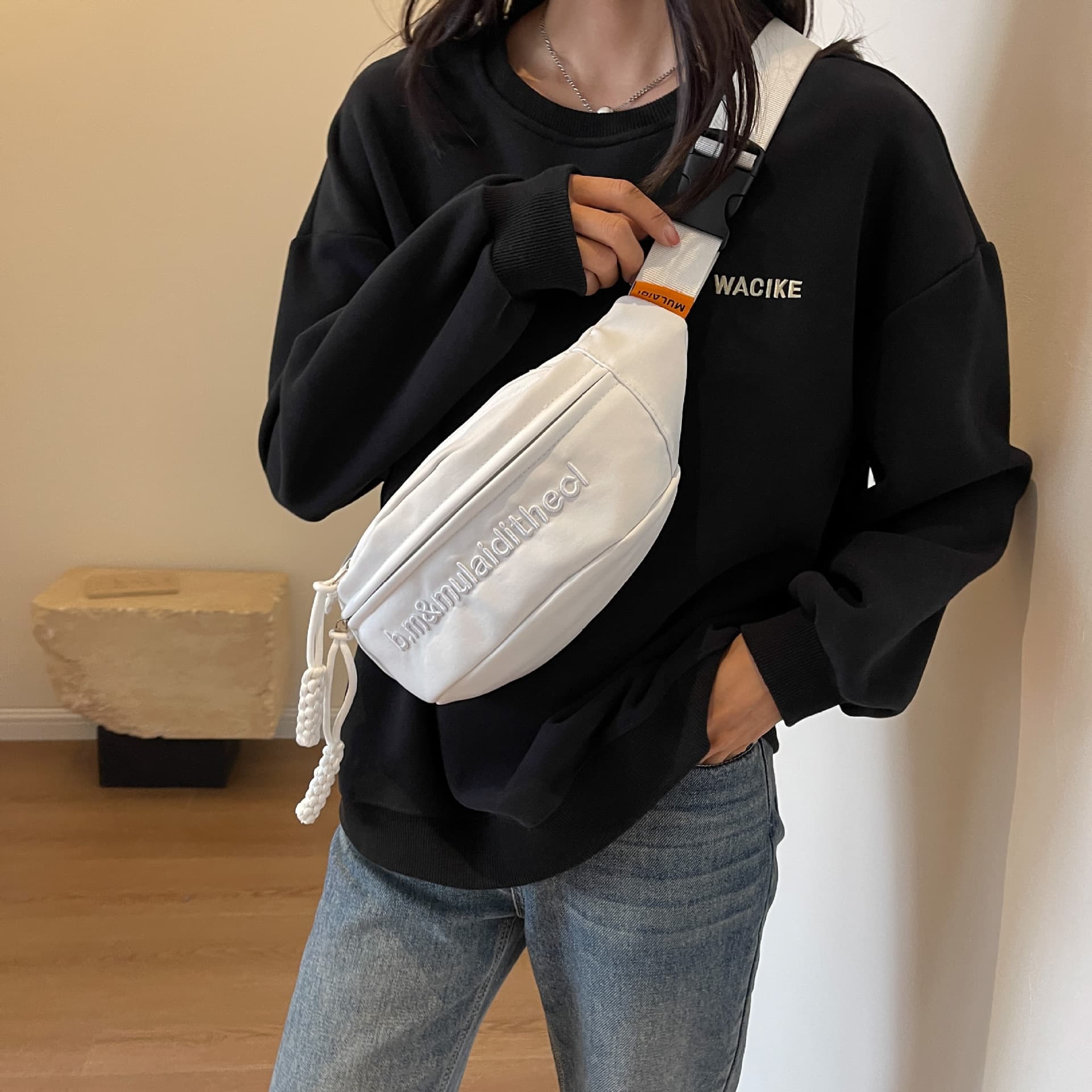 Fashion New Chest Bag for Men and Women Ins Fashion Crossbody Bag Trendy Simple Versatile Sports Waist Bag Student Embroidered Shoulder Bag