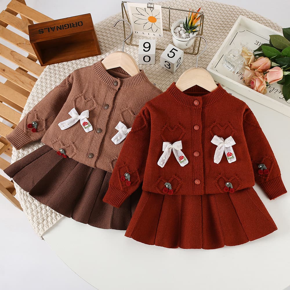 Children's sweater suit autumn and winter new baby girl bow love knitted skirt Korean style long-sleeved skirt