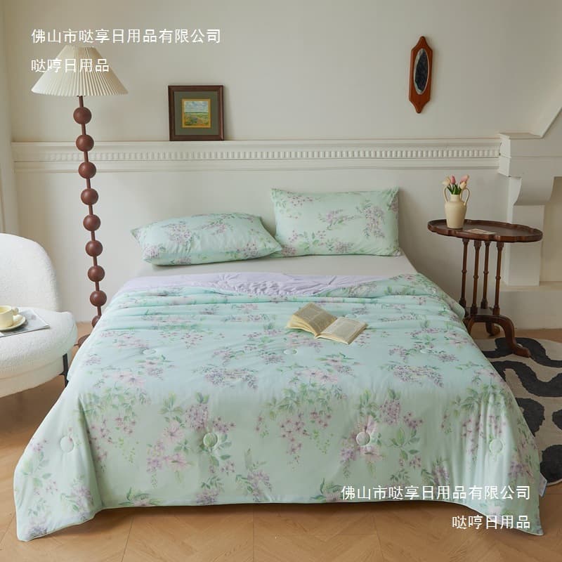 New Class A Cool-Touch Silk Summer Quilt Ice Cream Summer Quilt Double Air Conditioning Quilt Core Washable Quilt Wholesale Breathable