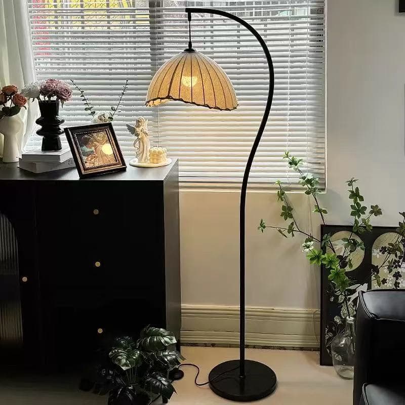 Vintage Crescent Irregular Floor Lamp Internet Celebrity Home Hotel Fishing Lamp New High-End Ambience Bedroom High Aesthetic