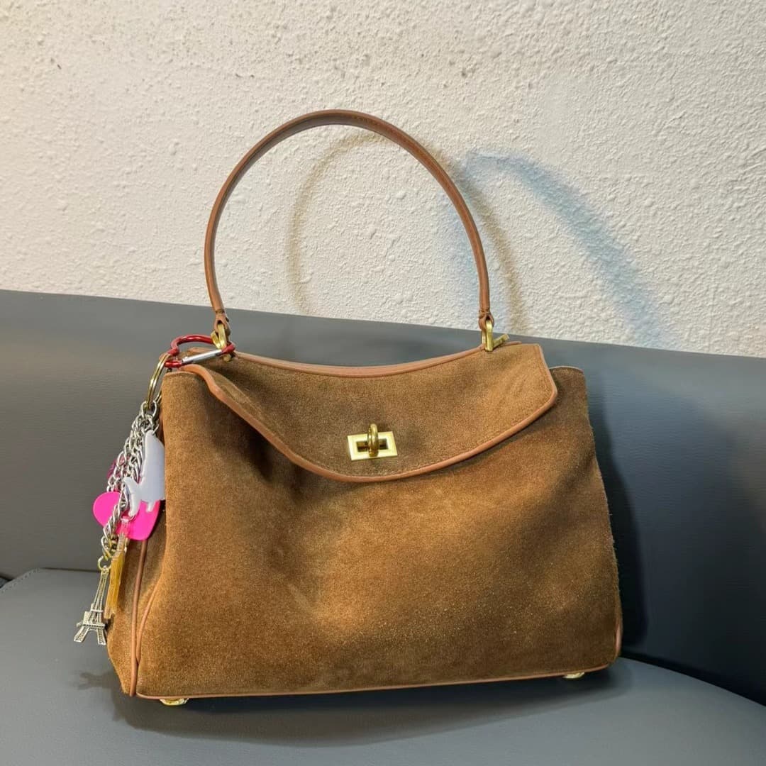 Matte Cowhide Handbag Factory New Autumn/Winter High-End Vintage Shoulder Crossbody Bag with Lock Buckle Casual Commuting Bag