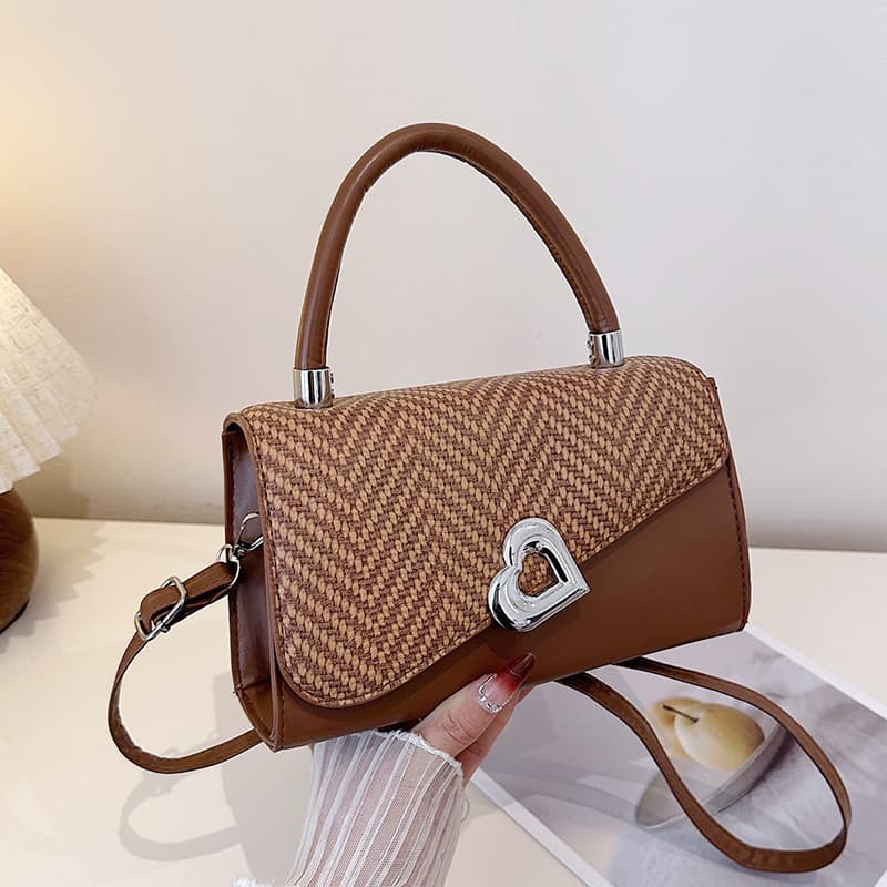 Trendy, fashionable and personalized commuting small square bag for women, new style, high-end texture, light and simple temperament crossbody bag