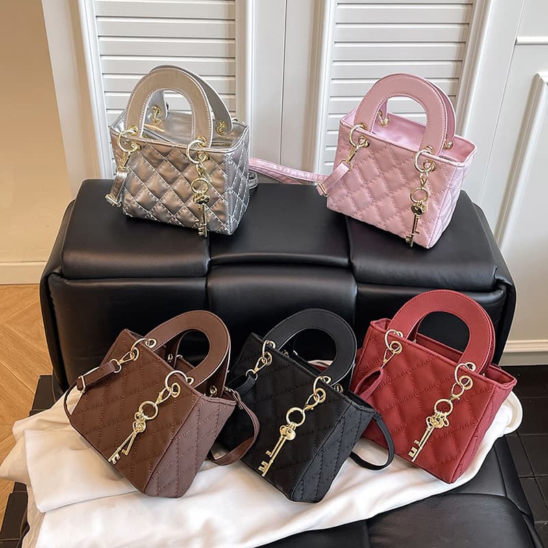 Minimalist Diamond Quilted Handbag for Women 2025 New High-End Versatile Crossbody Bag Fashionable Korean Style Niche Shoulder Bag