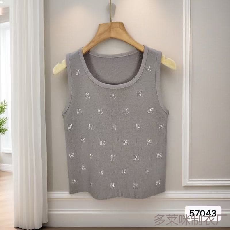 Fashionable Knitted Sweater with a Sophisticated Design, Hot Girl Knitted Camisole, New Summer Style, Slim Fit, Versatile, Unique Solid Color