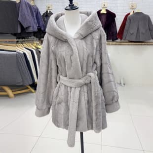 New Faux Mink Fur Coat Women Velvet Fur Jacket Long Hooded Plus Size Youthful Style Haining Fur Crescent