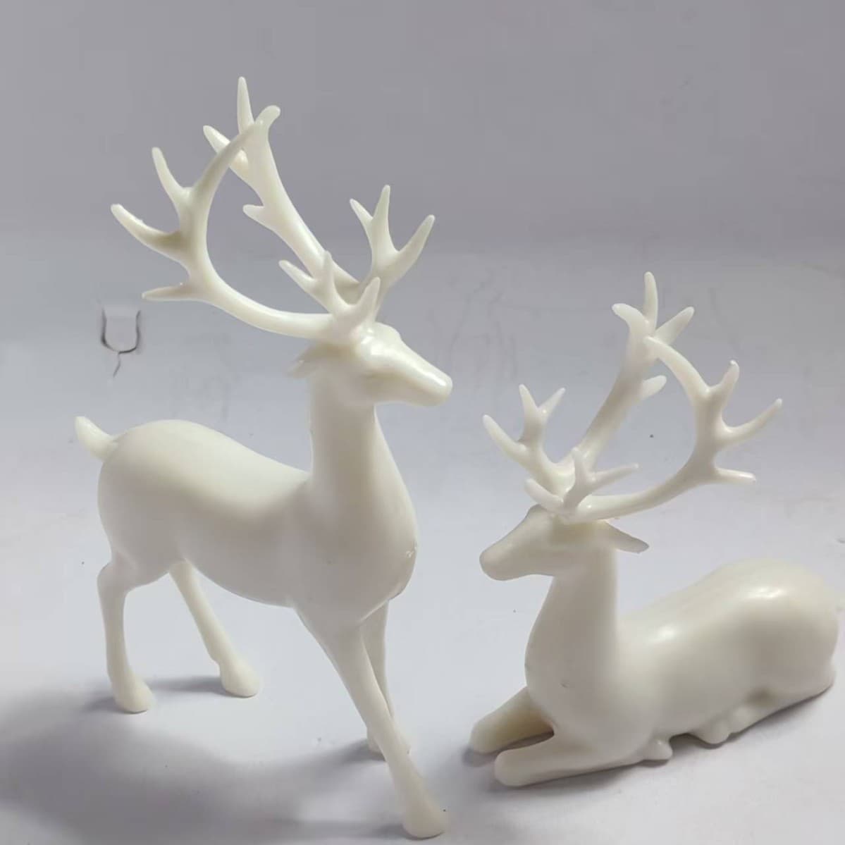 Living Room Wealth-Attracting Artificial Mountain Water Fountain with White Base Deer Creative Ornament, Bulk Orders Negotiable