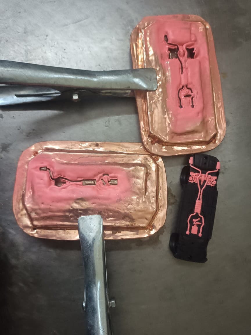 Custom spray paint copper mold manufacturing, various plastic case spray paint copper molds, spray paint molds, masking molds, edge molds