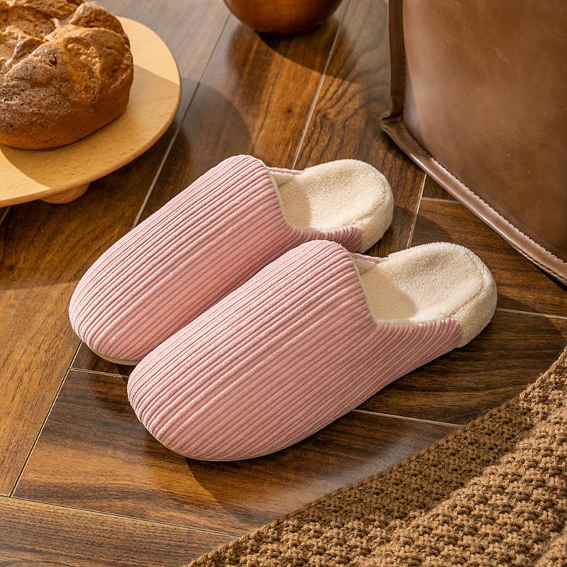 Corduroy cotton slippers for women, autumn and winter, non-slip, warm, suitable for home use, perfect for postpartum women, with a "walking on clouds" feel; men's thick-soled slippers.