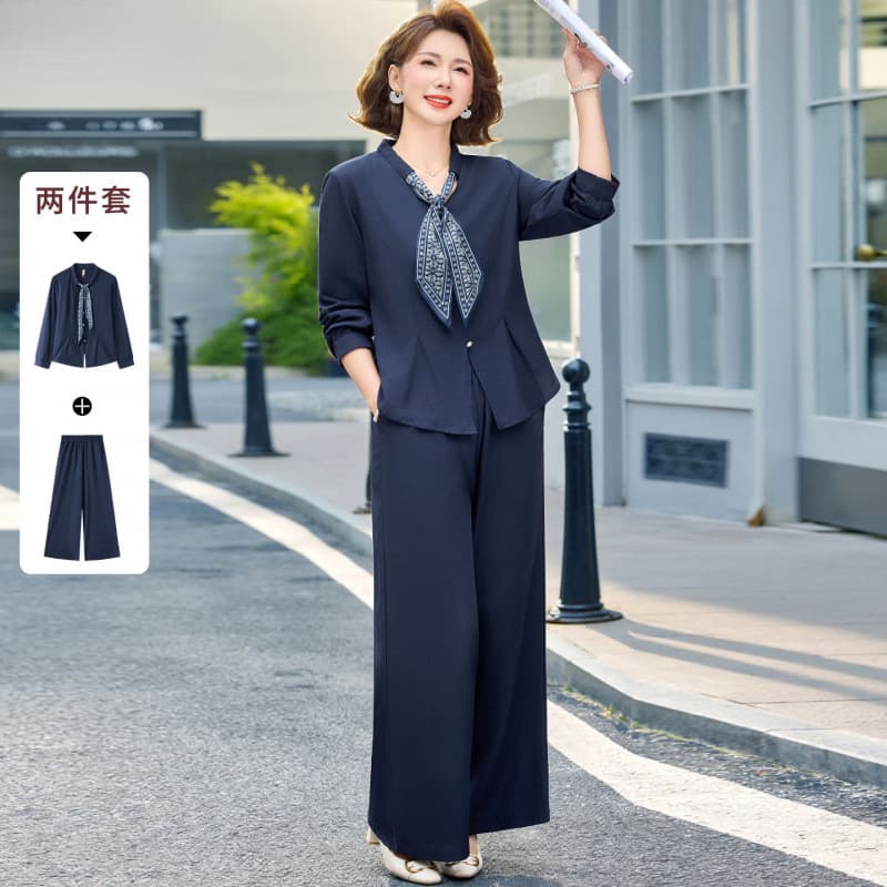 Trendy Mother's Suit: Little Chanel-Style Spring Two-Piece Set for Middle-Aged and Elderly Women, Spring and Autumn Top with Denim Blouse