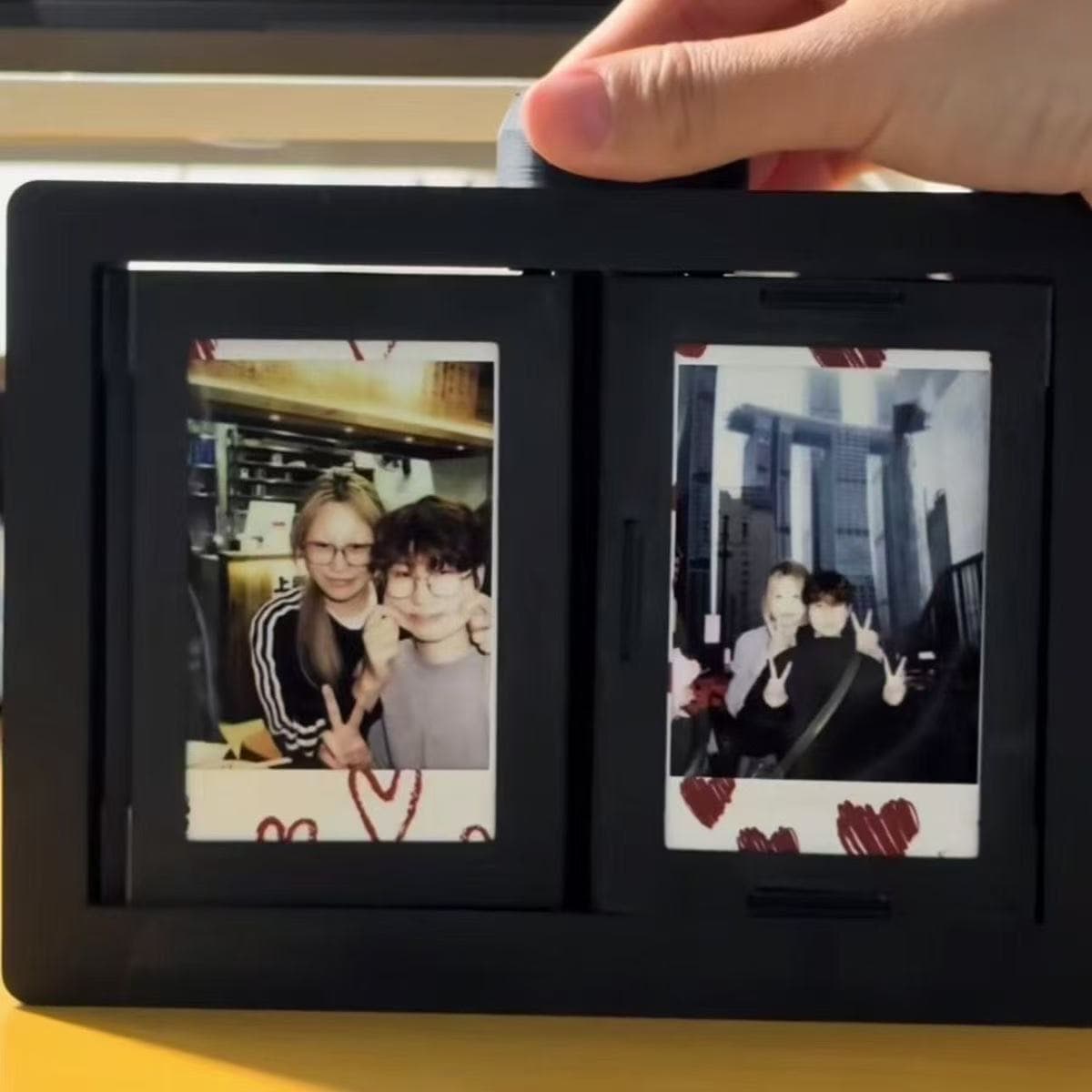 [In Stock] Polaroid Rotating Photo Album Stand with Card Sleeves for 12 Cards, 3D Printed Desktop Matching Ornament, Gift
