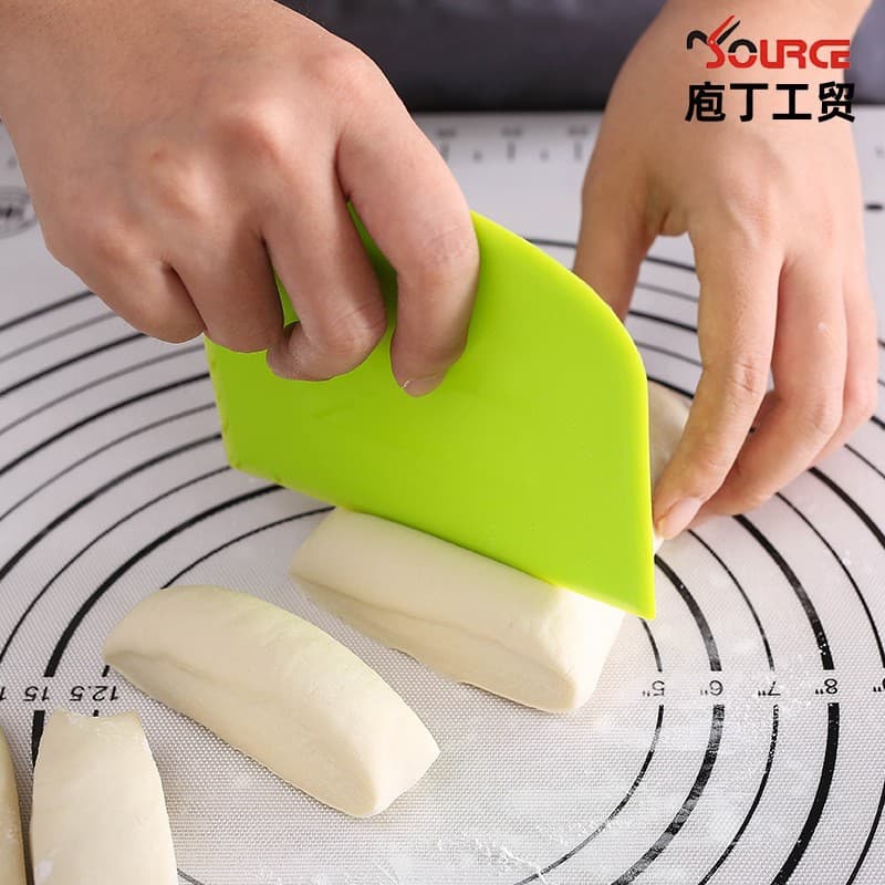 Factory Direct Cake Cream Spatula Rice Noodle Scraper Silicone Scraper Flour Bread Cutter Scraper Baking Tool