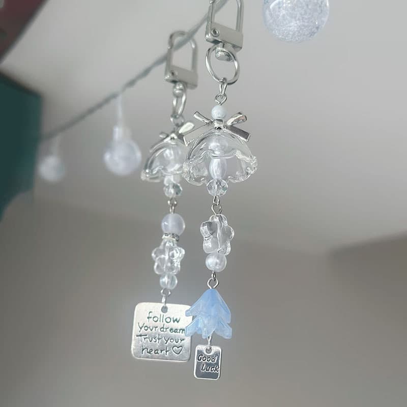 Step-by-step echoing pure wind chime handmade hanging ornament, beautiful lily of the valley phone strap, bag, camera charm, keychain