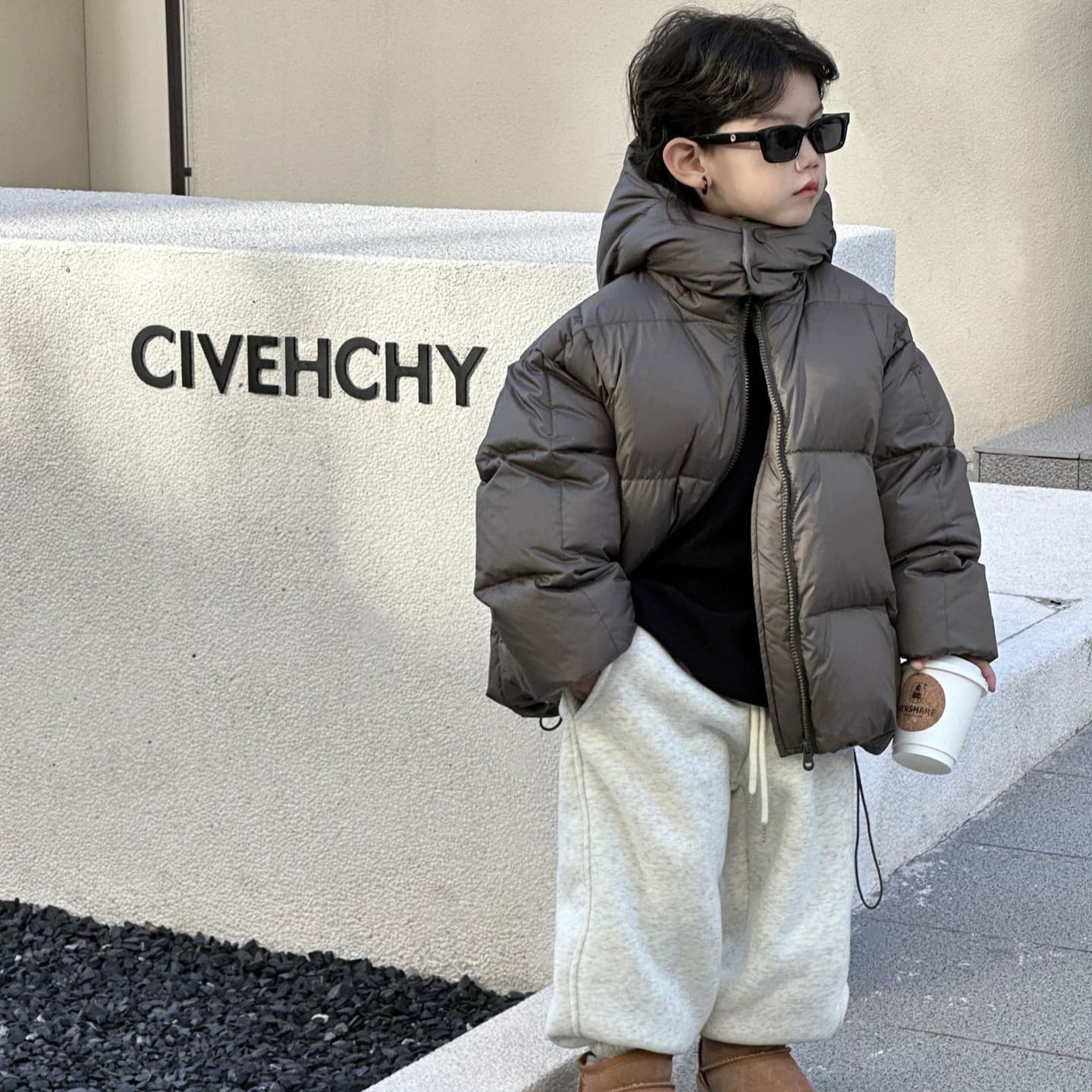 Tairu 2025 winter new Korean-style children's warm solid color versatile casual thickened down jacket boys' top trendy