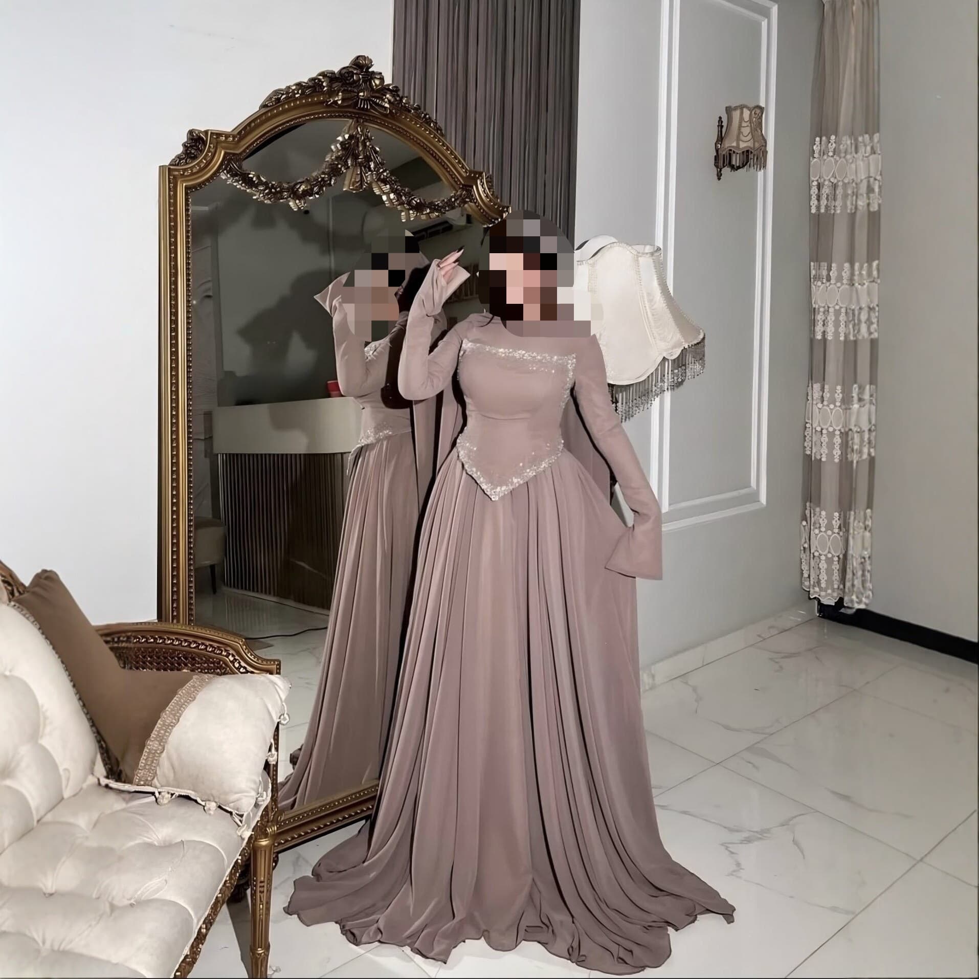 2026 Spring/Summer New Cross-Border Elegant Long-Sleeve Rhinestone Evening Dress with Flowing Sleeves and Flared Skirt