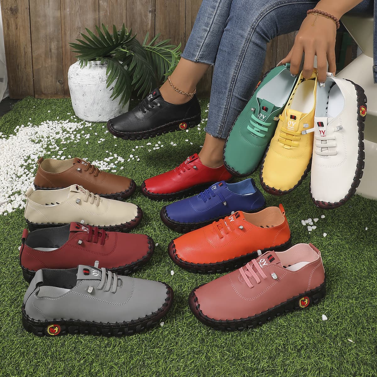 Stitched Single Shoes Comfortable Flat Lace-Up Mom's Shoes, Wide and Fat Feet Flexible Soft Sole Soft Upper Middle-Aged Large Size Women's Shoes