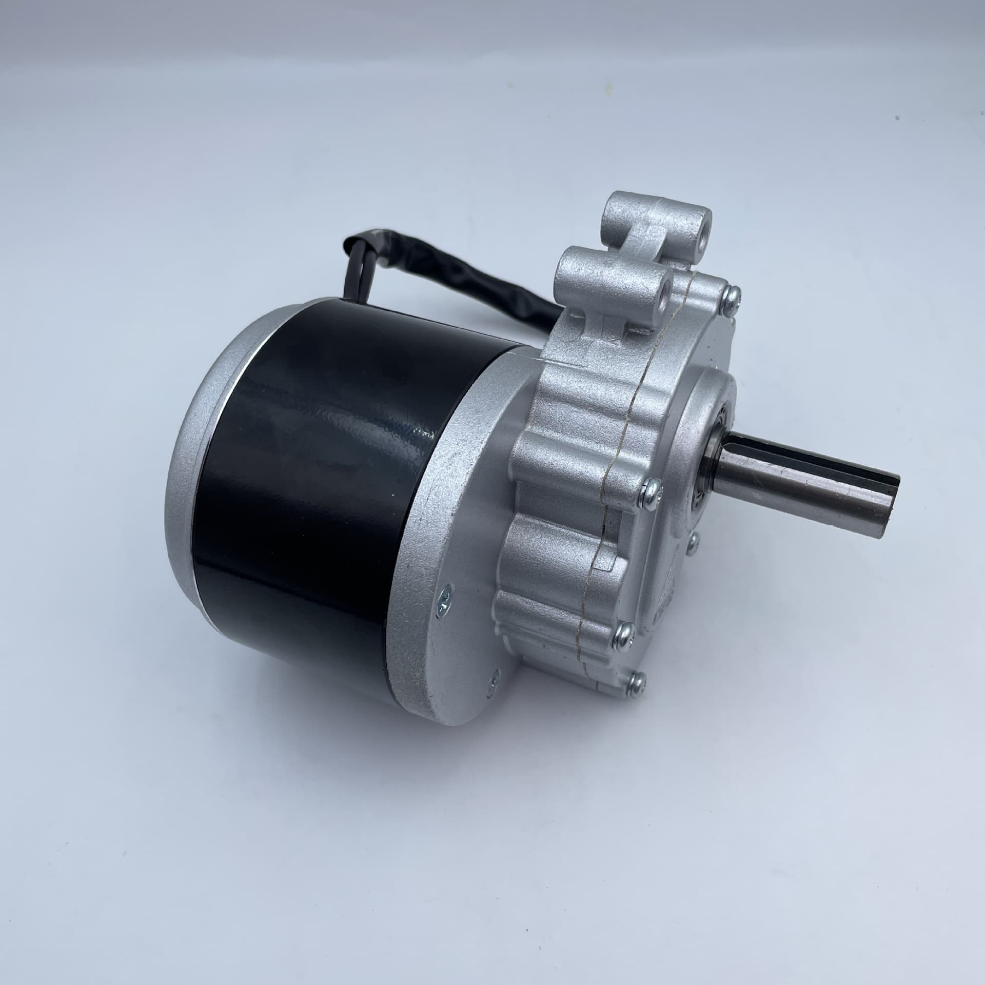 Cross-border wholesale Unite same style wheelchair motor 24V 250W motor ZD101AZ1 electric modification