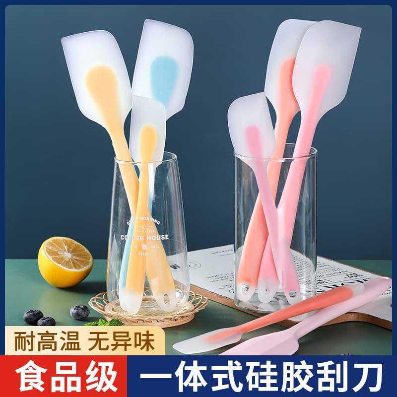 Silicone Spatula One-Piece Icing Spatula Scraper Nougat Cake Scraper Baking Tool Heat-Resistant Spatula