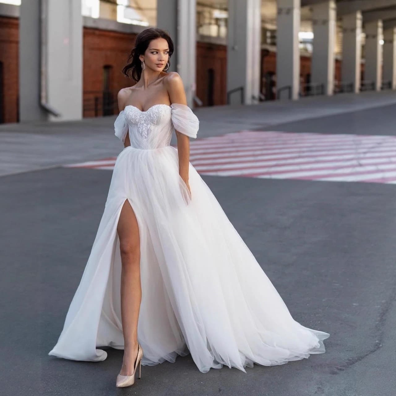 French-style Light Wedding Dress 2026 New Arrival Elegant Reception Gown Fairy Forest Long Sleeve Small Train Wedding Dress Premium