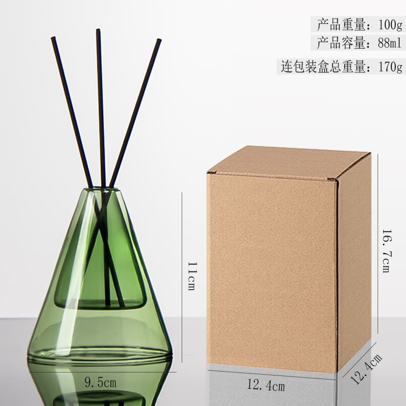 Premium Flameless Home Decorative Small Triangle Aromatherapy Glass Bottle Hotel Rattan Long-Lasting Fragrance Diffuser Indoor Empty Bottle Display