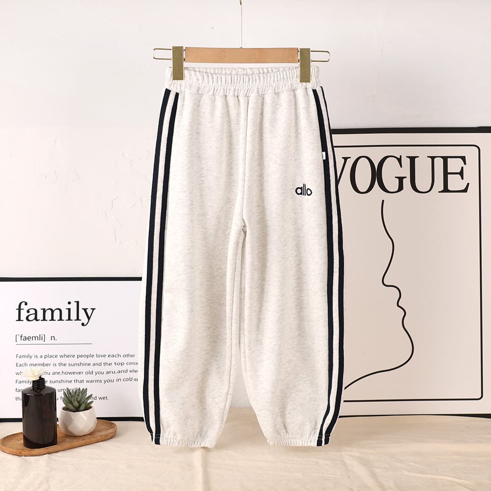 Children's sweatpants, loose autumn and winter styles, spring and autumn styles, wholesale casual outerwear, sportswear, sweatpants