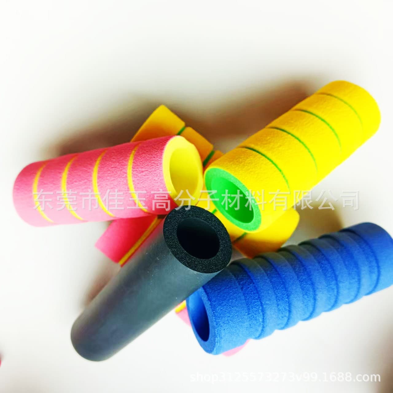 Manufacturer Produces NBR Foam Portable Drink Can Covers Rubber-Plastic Coffee Cup Soda Cup Sleeves Bulk Orders Preferred