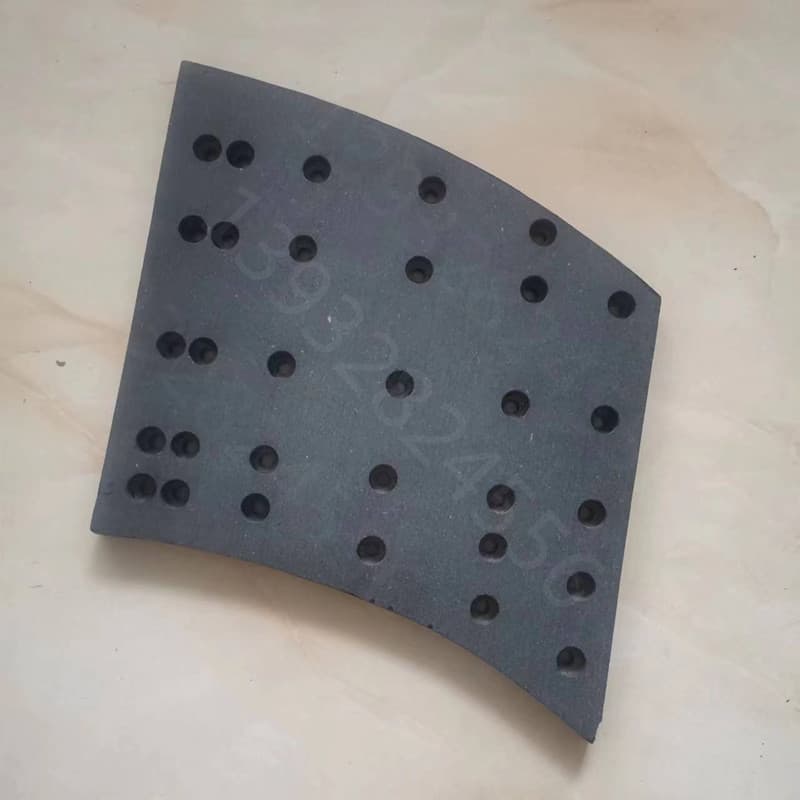 Factory Production Customization: Oilfield Workover Rig Auxiliary Brake Multi-Hole Brake Pads
