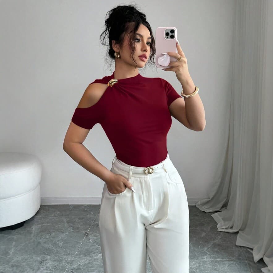 2026 New European and American style metal buckle off-shoulder short-sleeved T-shirt women's slim fit hot girl top solid color versatile summer
