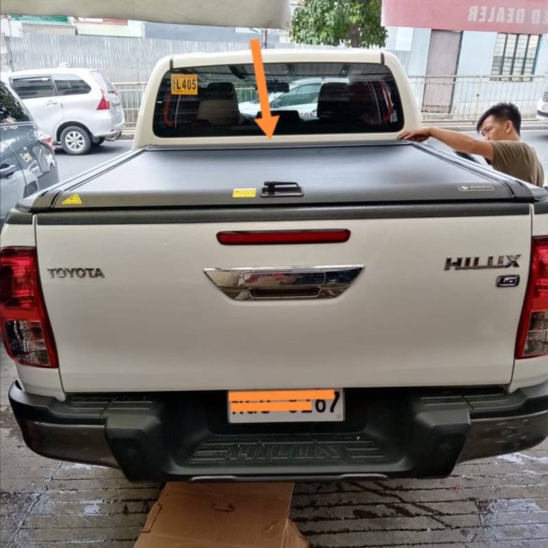 Pickup Roll Up Cover Hilux Revo Rocco Dmax Ranger Xls Triton Dmax Aluminum Alloy Customizable Black Color for African And European Markets