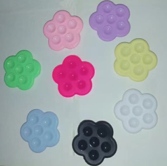 Flower Suction Cup Air Cushion Phone Holder, Silicone Suction Cup Adhesive Retractable Foldable Phone Stand