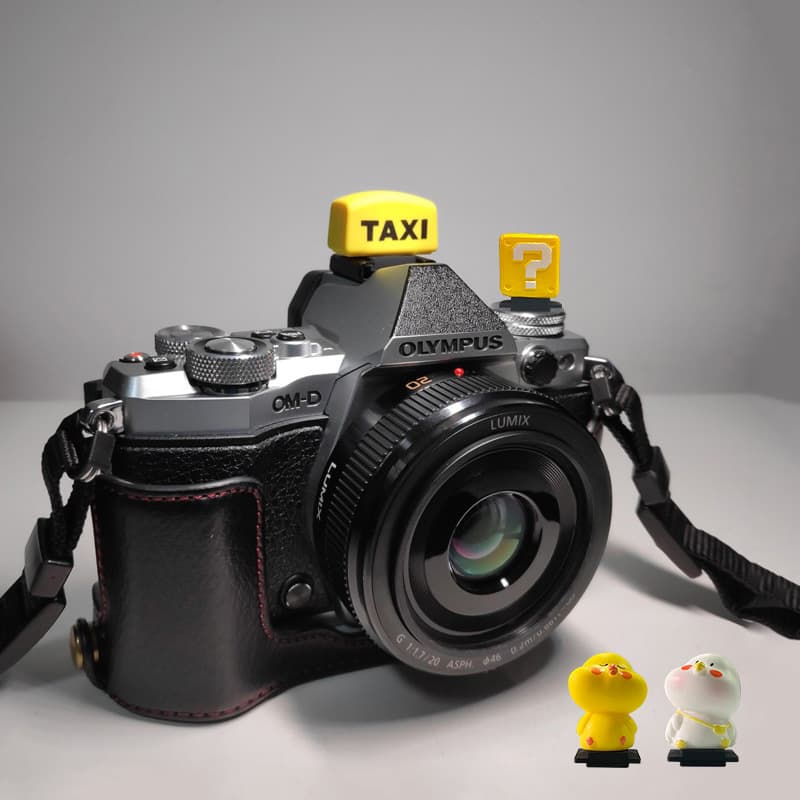 TAXI Camera Hot Shoe Cover Hot Shoe Protector Cartoon Compatible with Leica Canon Nikon DSLR Sony Mirrorless Universal