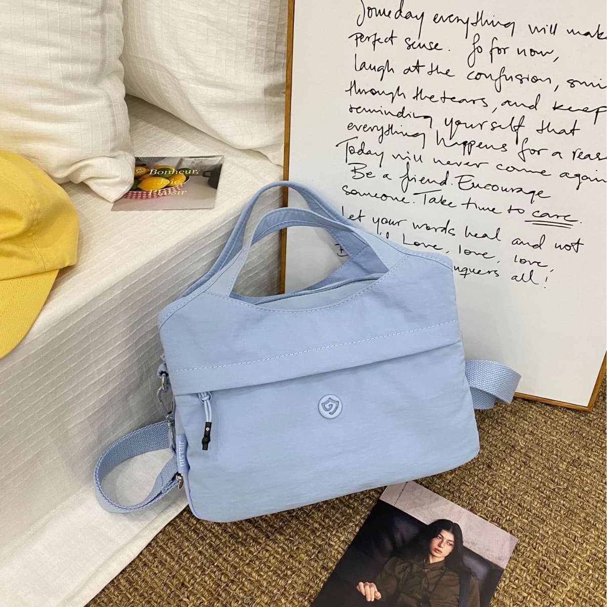 Fashionable Large-Capacity Handbag 2025 New Model Simple Versatile Casual Shoulder Bag Women's Lightweight Crossbody Bag