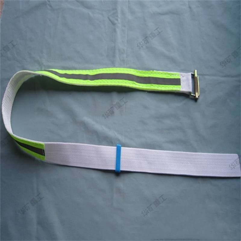 High-reflectivity 1.5m miner's belt, adjustable double D-ring.