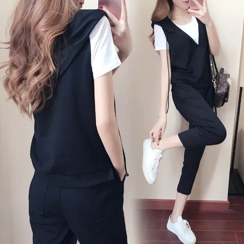 Twill Fabric Set for Plus Size Women, Large Size Women's Short-Sleeve Top, Vest, and Seven-Tenths Pants Three-Piece Set