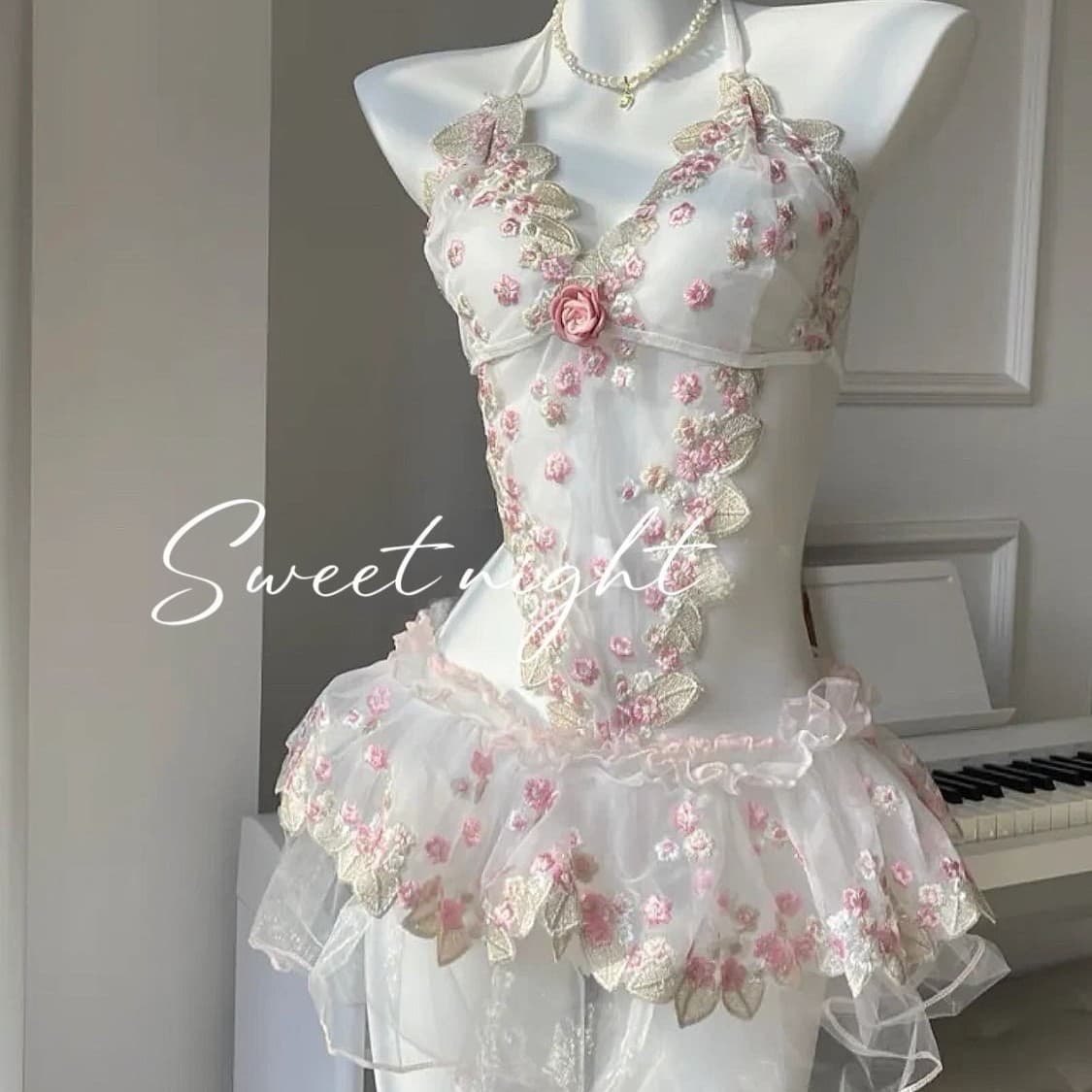 Yuhuan Sexy Lingerie Bridal Veil Puffy Princess Skirt Embroidered Sexy Nightgown Set Cute Girl Made