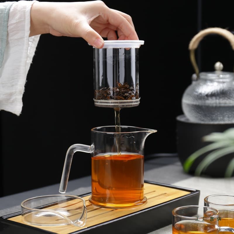Heat-Resistant Glass Teapot with Filter, Black Tea Infuser, Tea-Water Separation Brewing Cup, Small Household Gongfu Tea Set