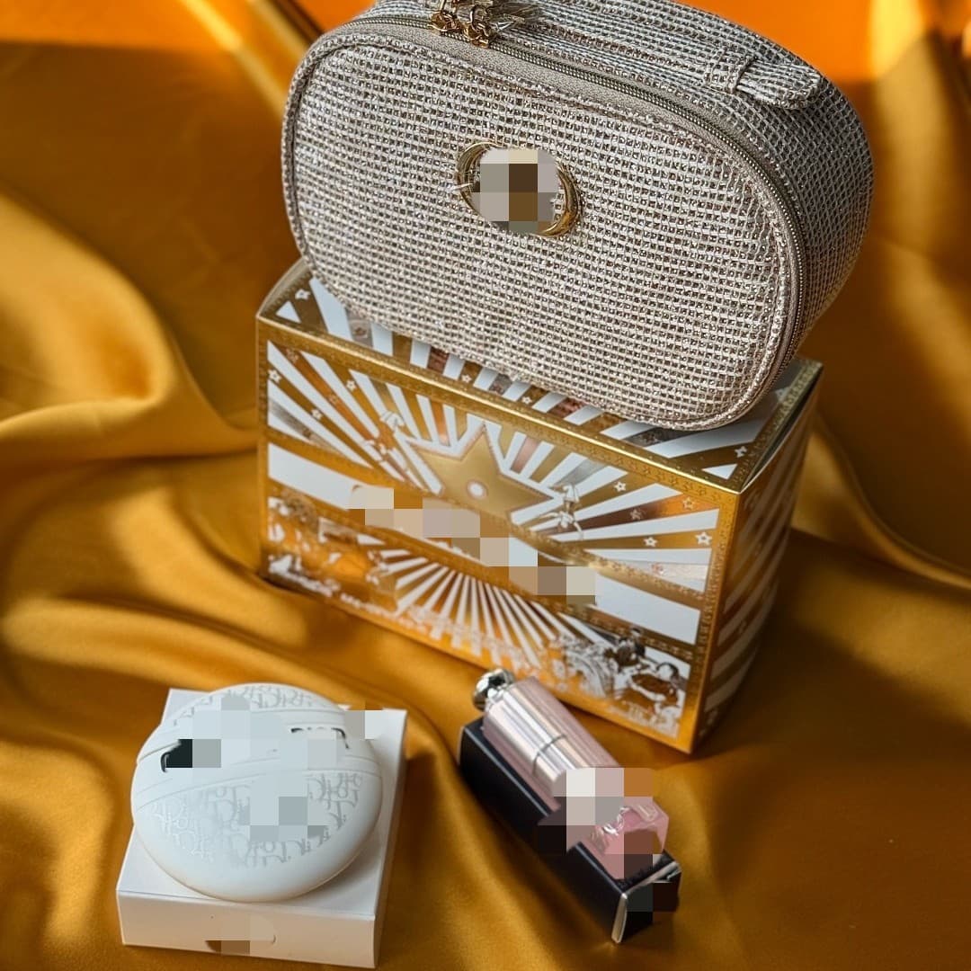 D Brand Christmas Limited Edition Gift Cosmetic Storage Bag Light Luxury Star Bag Skincare Gift Box 3-Piece Hydrating Set