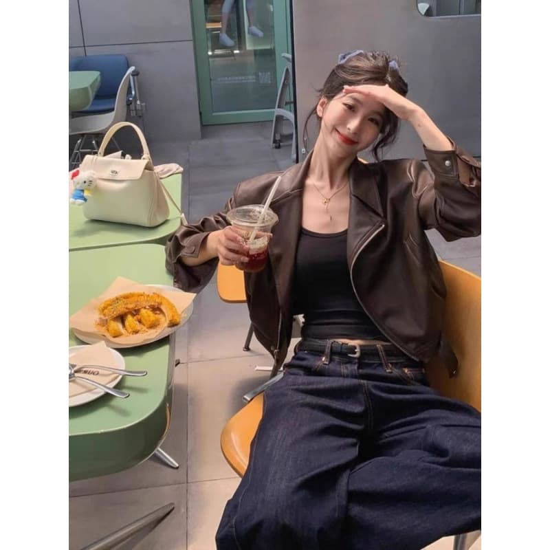 Short PU Leather Jacket Women's Fashion Slim Fit Biker Coat Spring Autumn Stand Collar Versatile Size Small Elegant Style