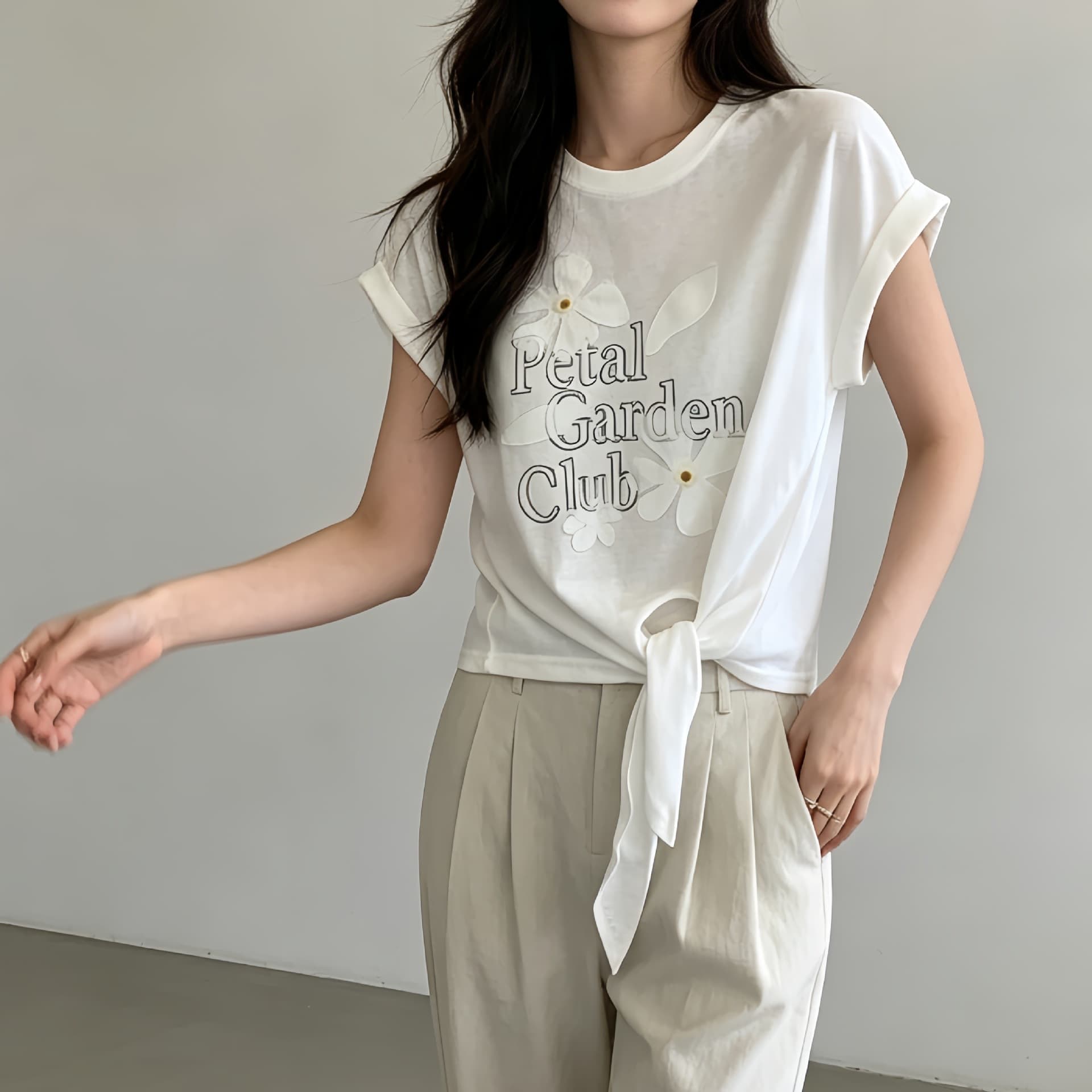 Summer Korean-style unique design round neck short sleeve T-shirt for women with letter print, flower tie knot casual women's clothing