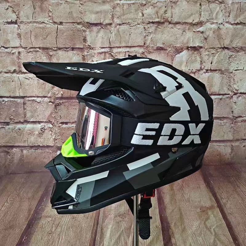 Children and Youth Off-Road Helmet Electric Bike Men and Women Full Coverage Helmet Karting Rally Helmet Mountain Bike