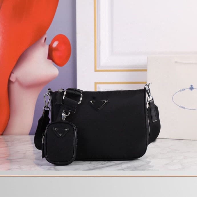 Men's Nylon Three-in-One Shoulder Crossbody Bag, Premium Phone Bag, Ultra-Light Casual Detachable Strap Courier Bag