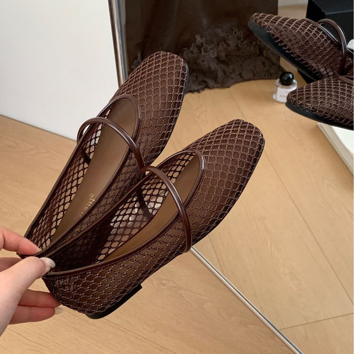 Breathable Hollow-Out Korean-Style Mary Jane Shoes for Women, Flat 2026 Grandma Shoes, Spring Single Shoes, Ballet Shoes to Match with Skirts, Trendy Shoes