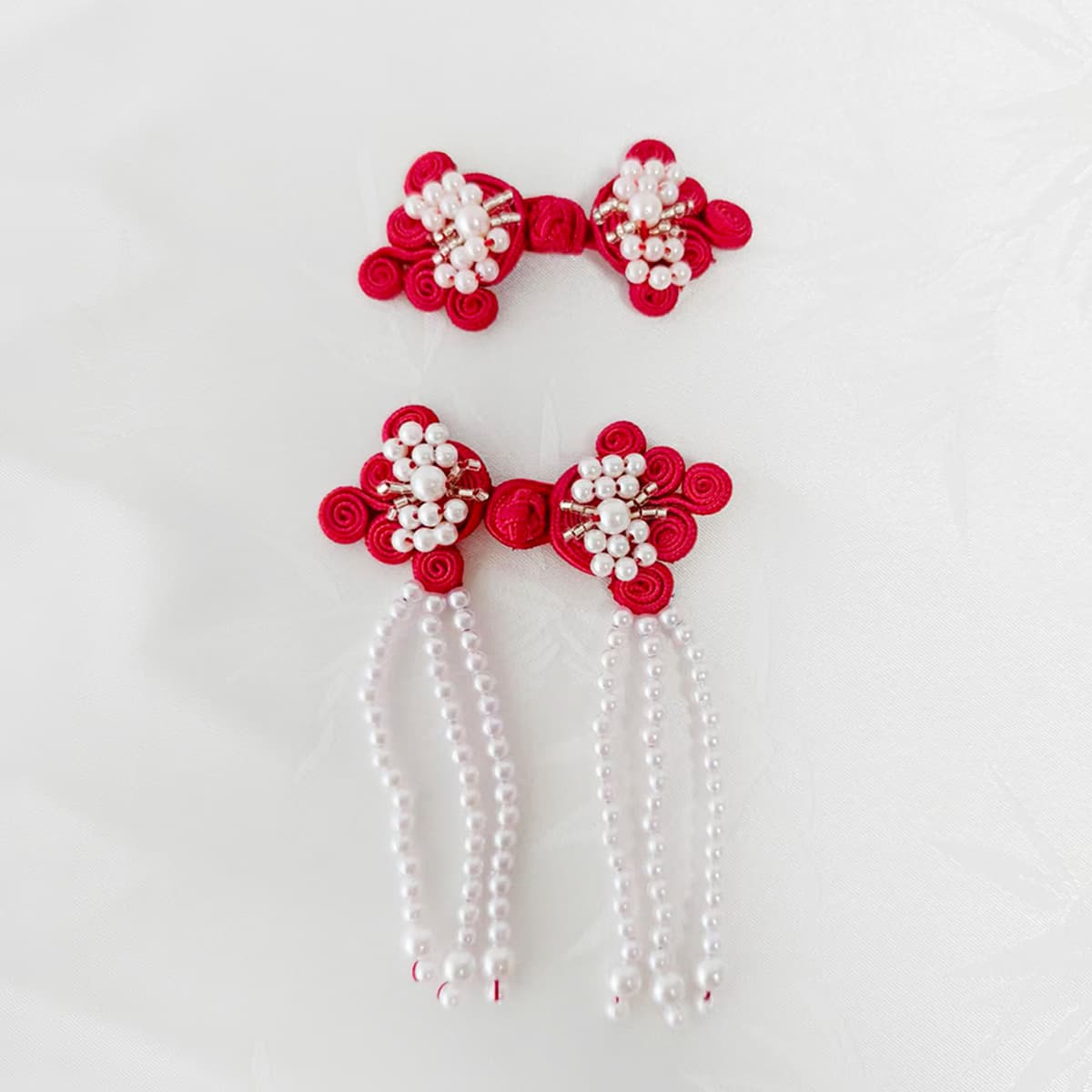 Qipao pan-kou red national style 2025 jade bead tassel button retro handmade pendant new Chinese-style Hanfu decorative button