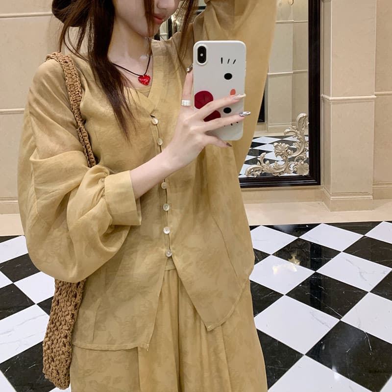 Special offer, no returns or exchanges. "National Beauty and Splendor" New Chinese Style Women's Shirt, Suspender Trousers, and Lazy Chinese Style Three-Piece Set