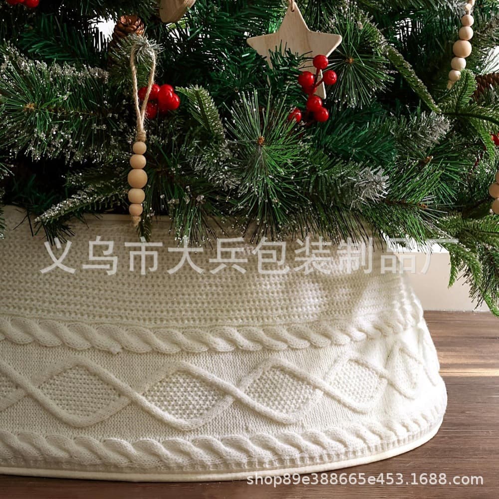 Factory Direct New Cross-Border Knitted Plush Christmas Tree Skirt Tree Base Decoration In Stock
