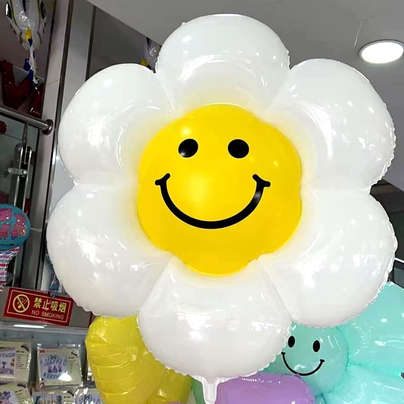 New hot air balloon wholesale internet celebrity cartoon balloon big face flower decoration outdoor wing party creative aluminum film balloon