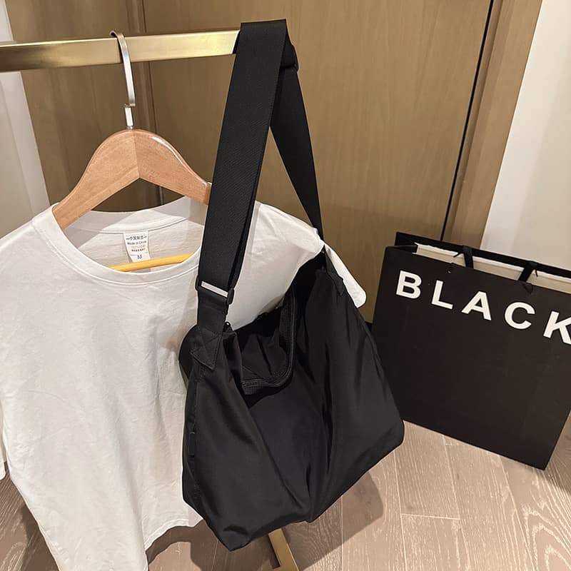 Women's New 2026 Trendy Canvas Bag Crossbody Shoulder Bag Ins Large Capacity Waterproof Sports Backpack