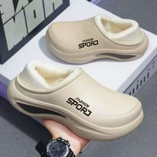 Waterproof Cotton Slippers for Men Winter Outdoor Wear with Heel 2025 New Thick Sole Fleece-Lined Warm Shoes Autumn Winter Men's Shoes
