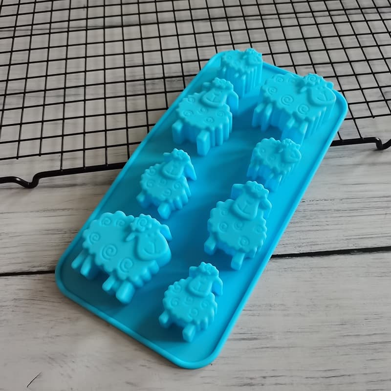 Silicone 8-Cavity Little Sheep Cake Mold Chocolate Ice Cube Tray Cartoon Soap Mold Dessert Pudding Jelly Mold